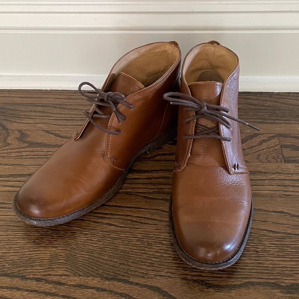 Frye Bowery Chukka Boots in Cognac